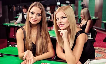 Giao diện trang chủ 28bets và trang đăng ký